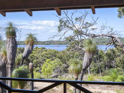 13 Fairlawn Place, Molloy Island WA 6290