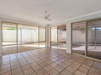 13 Limoges Elbow, Port Kennedy WA 6172