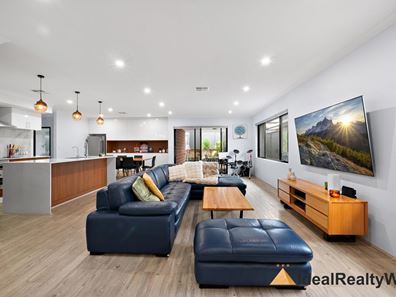 36 Greywacke Entrance, Piara Waters WA 6112