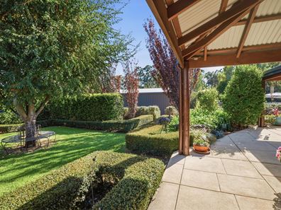 13 Cartland Court, Bedfordale WA 6112