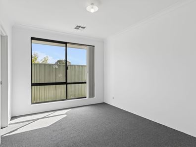32 Blossom Parkway, Henley Brook WA 6055