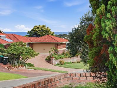 12 Palari Road, Ocean Reef WA 6027