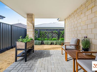 4 Netherton Way, Aveley WA 6069