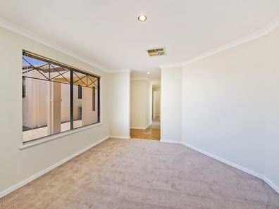 3/81 Millcrest Street, Scarborough WA 6019