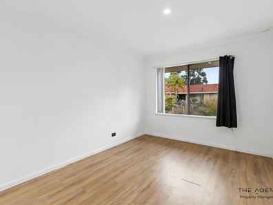 21A/305 Harborne Street, Glendalough WA 6016