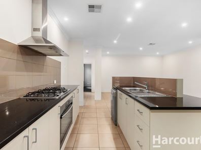 21B Shayne Street, Halls Head WA 6210