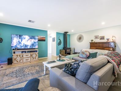 262 Newnham Road, Lake Clifton WA 6215