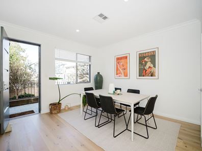 20 Goodrick Loop, Willagee WA 6156