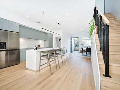20 Goodrick Loop, Willagee WA 6156