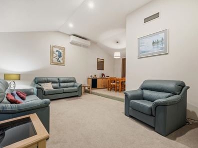 14A Mertz Court, Hillarys WA 6025