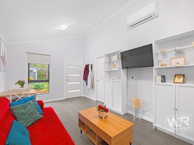 Unit 7/18 Queen Street, Little Grove WA 6330