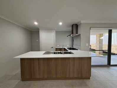 5 Harmony Road, Yanchep WA 6035