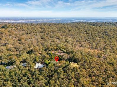 52 Chaucer Way, Kalamunda WA 6076