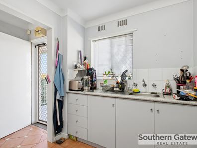10/16 Jecks Place, Orelia WA 6167