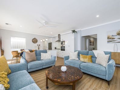 17 Toscana Way, Kelmscott WA 6111