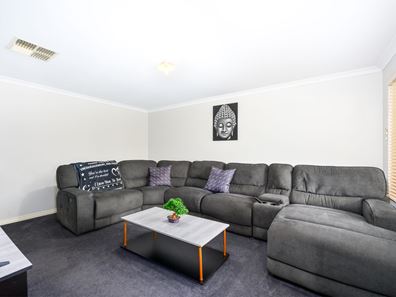 23 Senecio  Way, Halls Head WA 6210