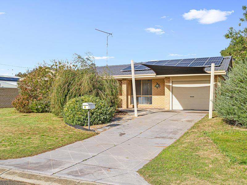 21 Swiftshire Road, Madora Bay