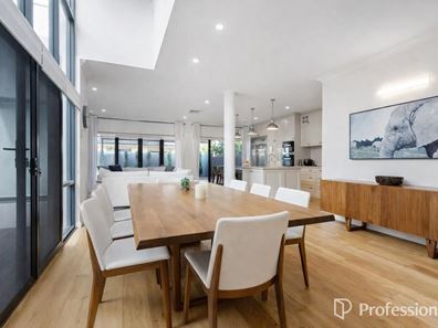 16 Cross Street, Swanbourne WA 6010