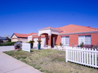 9 McKim Street, Canning Vale WA 6155