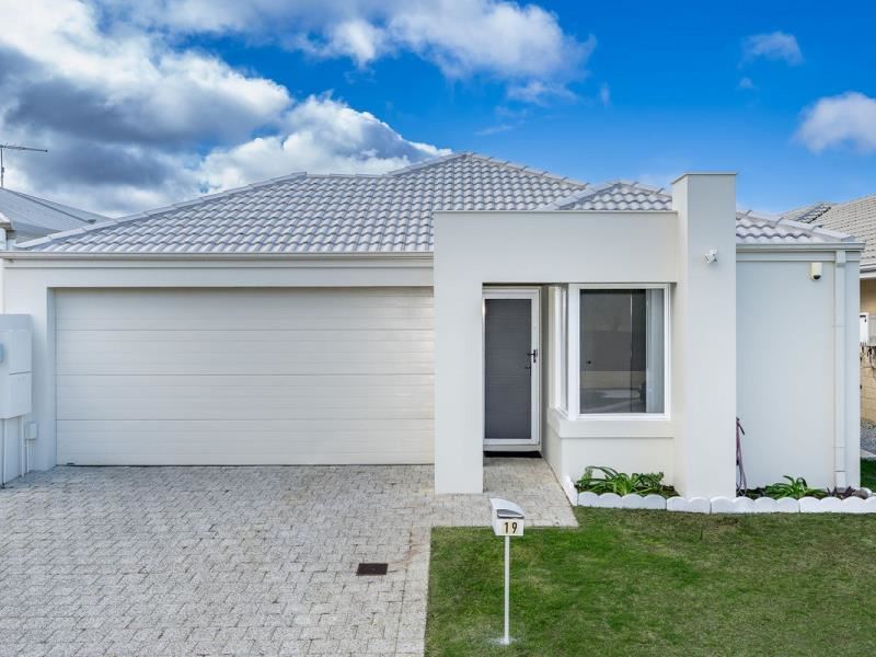 19 Marginella Boulevard, Jindalee WA 6036