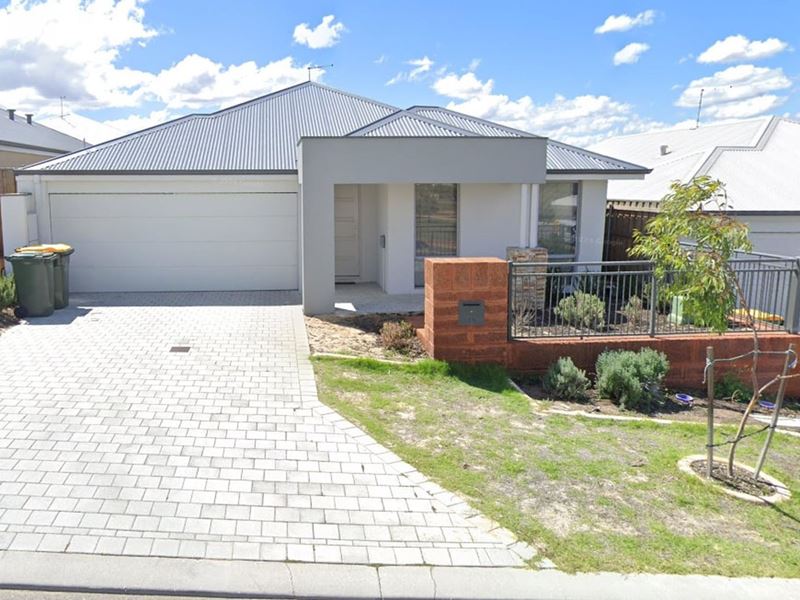 18 Bulloo Loop, Ellenbrook WA 6069