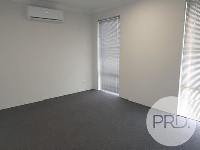 18 Bulloo Loop, Ellenbrook WA 6069