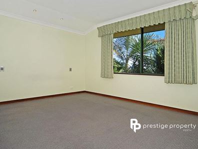 17 Fisherton Circuit, Kinross WA 6028