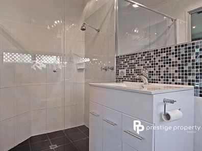 17 Fisherton Circuit, Kinross WA 6028