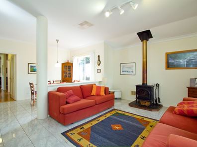 2B Waverley Street, Shenton Park WA 6008