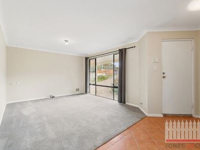 10 Mitchell Place, Two Rocks WA 6037