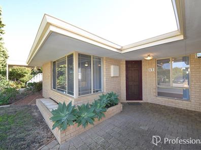17 Ballina Close, Merriwa WA 6030