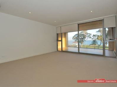 2/3 Rockingham Beach Road, Rockingham WA 6168