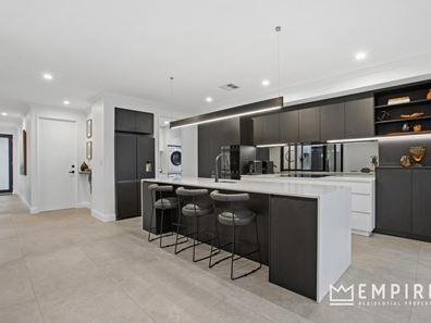 6 Utting Lane, Willagee WA 6156