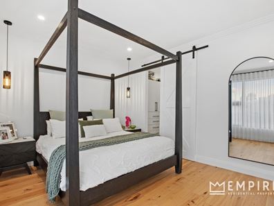 6 Utting Lane, Willagee WA 6156
