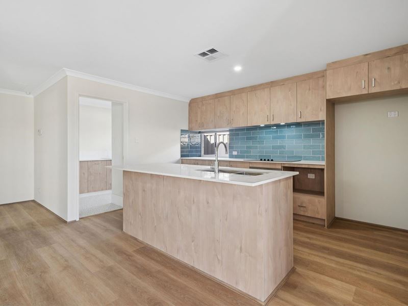 12 Pearwood Vista, Piara Waters WA 6112