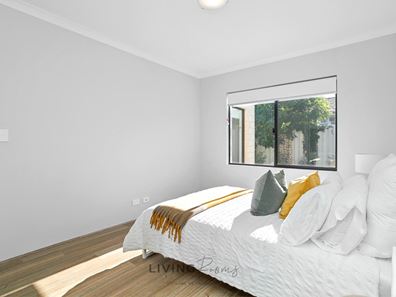 Room/4  19 Derrington Crescent, Balga WA 6061