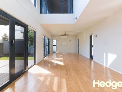 7 Glory Court, Karrinyup WA 6018