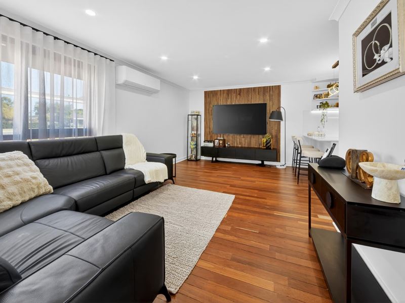444B Grand Promenade, Dianella