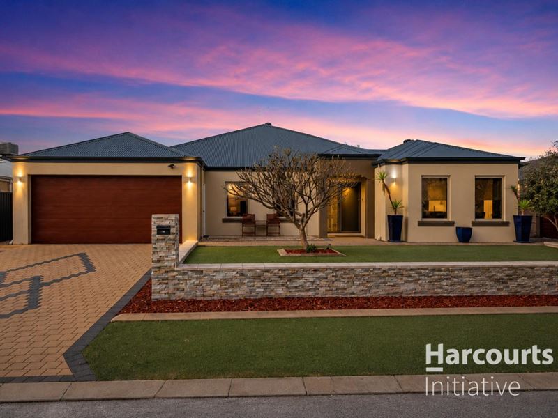 16 Pirianda Way, Aveley WA 6069