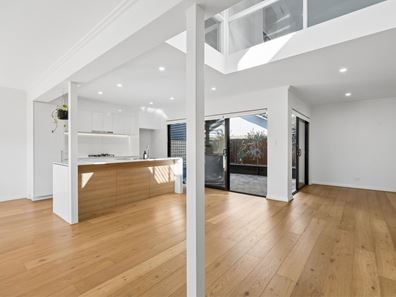 34b Birdwood Street, Innaloo WA 6018