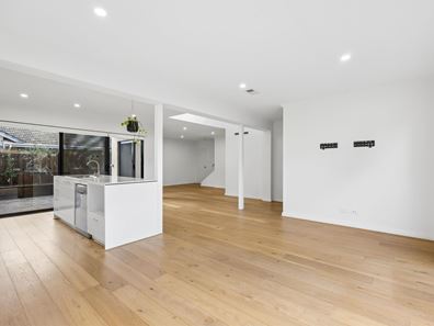34b Birdwood Street, Innaloo WA 6018