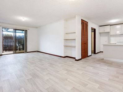 33/309 Harborne Street, Glendalough WA 6016