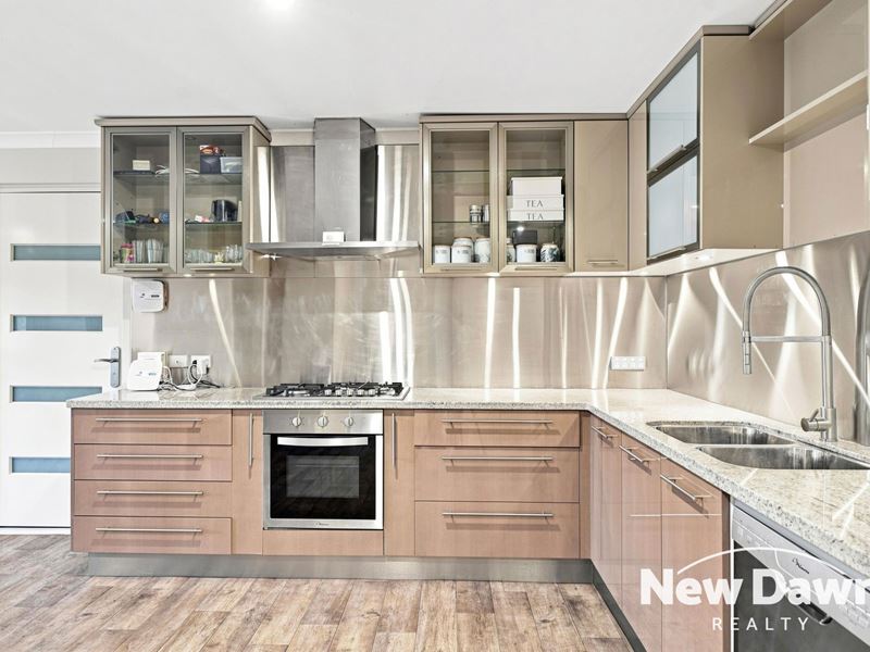 15 Beaufortia Crescent, Ellenbrook