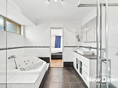 15 Beaufortia Crescent, Ellenbrook WA 6069