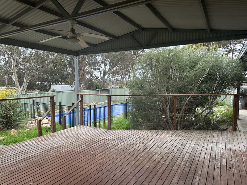 9 Haddleton  Road, Woodanilling WA 6316
