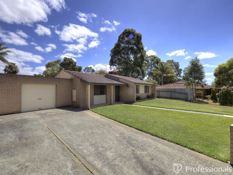 16 Palm Terrace, Forrestfield WA 6058