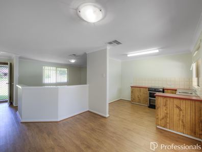 16 Palm Terrace, Forrestfield WA 6058