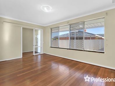 11 Lukin Way, Bassendean WA 6054