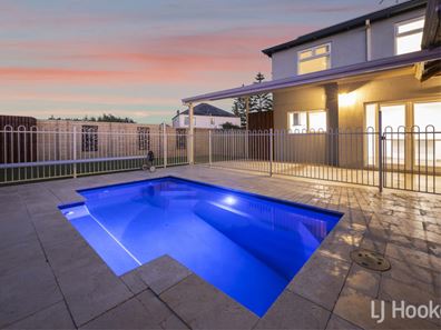 34 Halmstad Circle, Mindarie WA 6030