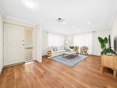 1/56 Tribute Street West, Shelley WA 6148